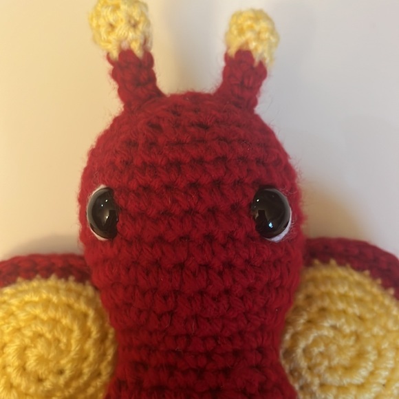 Butterfly crochet plush handmade garden decor - Picture 3 of 6